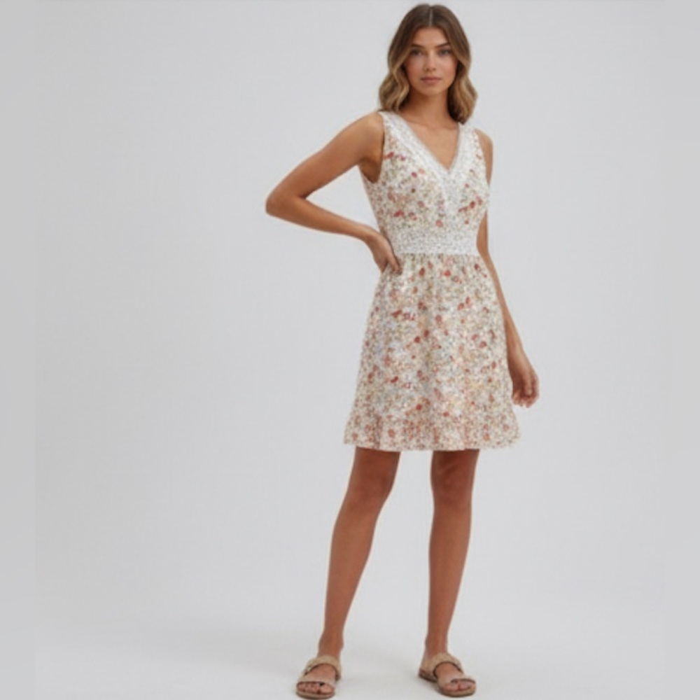 LAST ONE 🔥 Frenchy Floral Print Guipure Lace Insert Ruffle Hem Dress